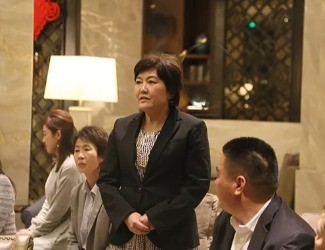 梅村令子專(zhuān)訪(fǎng)—服用三七之后，我臉上的斑都淡了！