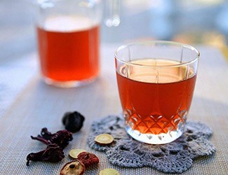 冠心病吃什么好，冠心病的最佳茶飲——三七靈芝山楂飲